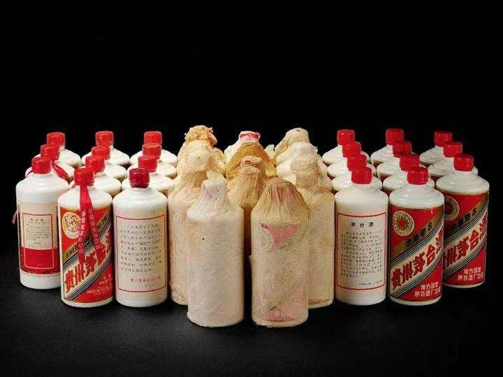 湖北老酒回收上门哪里回收(附近上门回收茅台酒）?